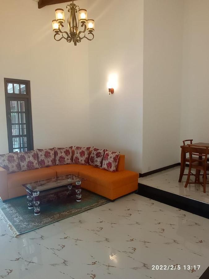 Arusha Guest House Negombo Esterno foto